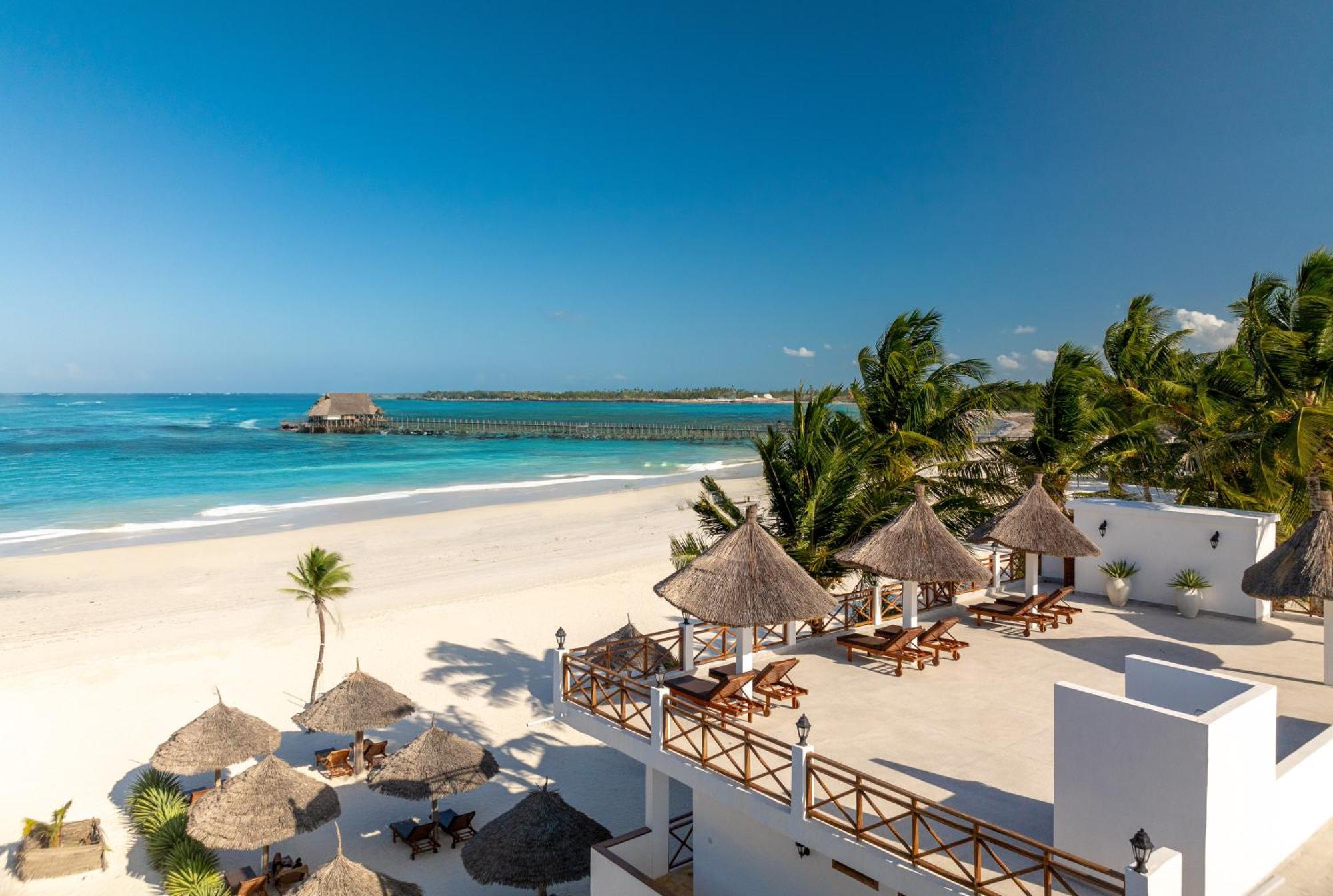 Karibu Beach Resort Понгве Экстерьер фото